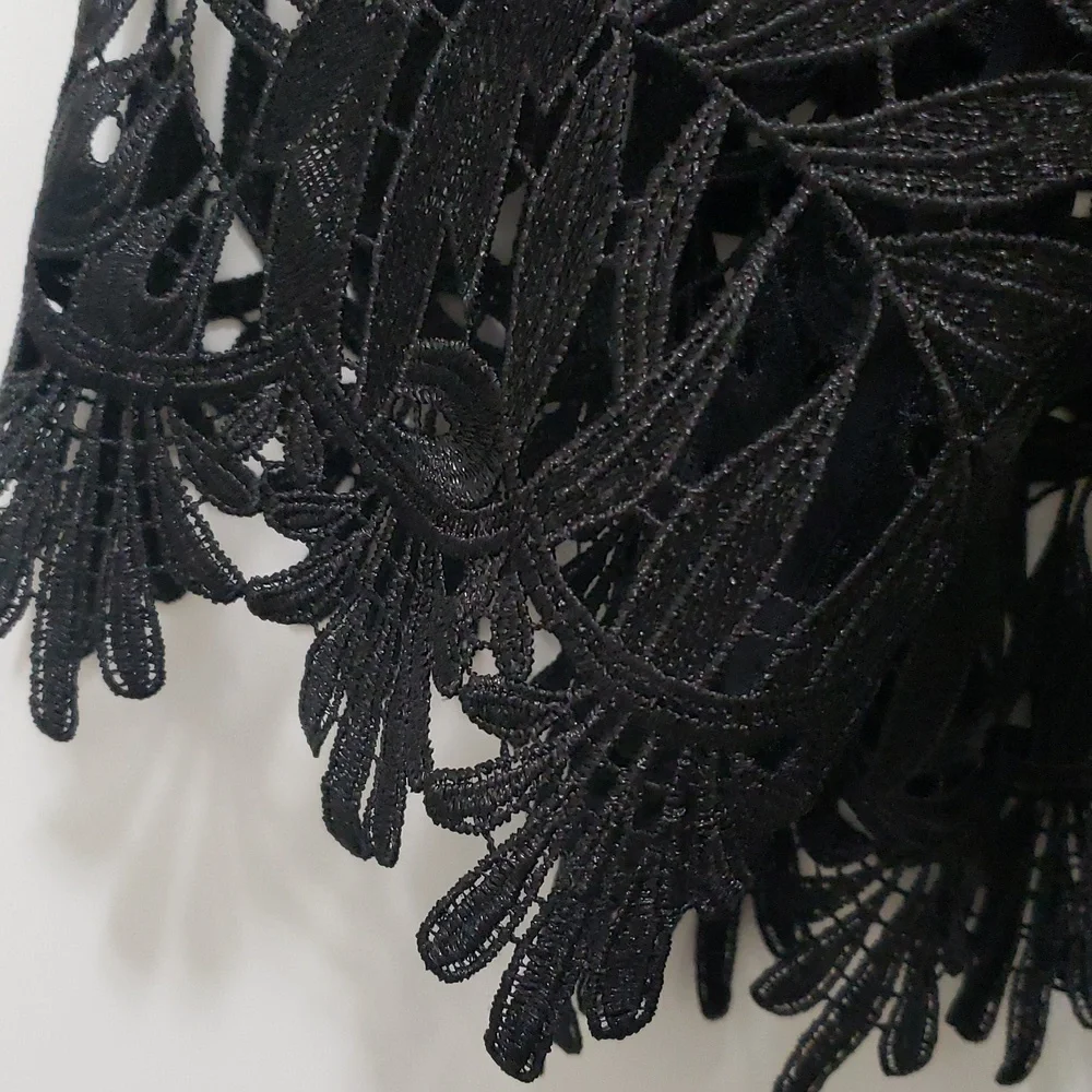 NWT Chico's Black Lace Travelers Overlay - Picture 2 of 9